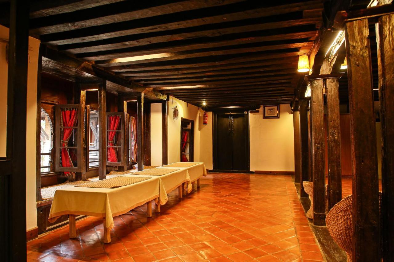 Newa Chen Historic House Unesco Lalitpur Buitenkant foto